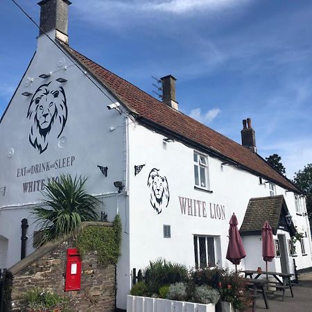 White Lion Hotel Pont Yates エクステリア 写真