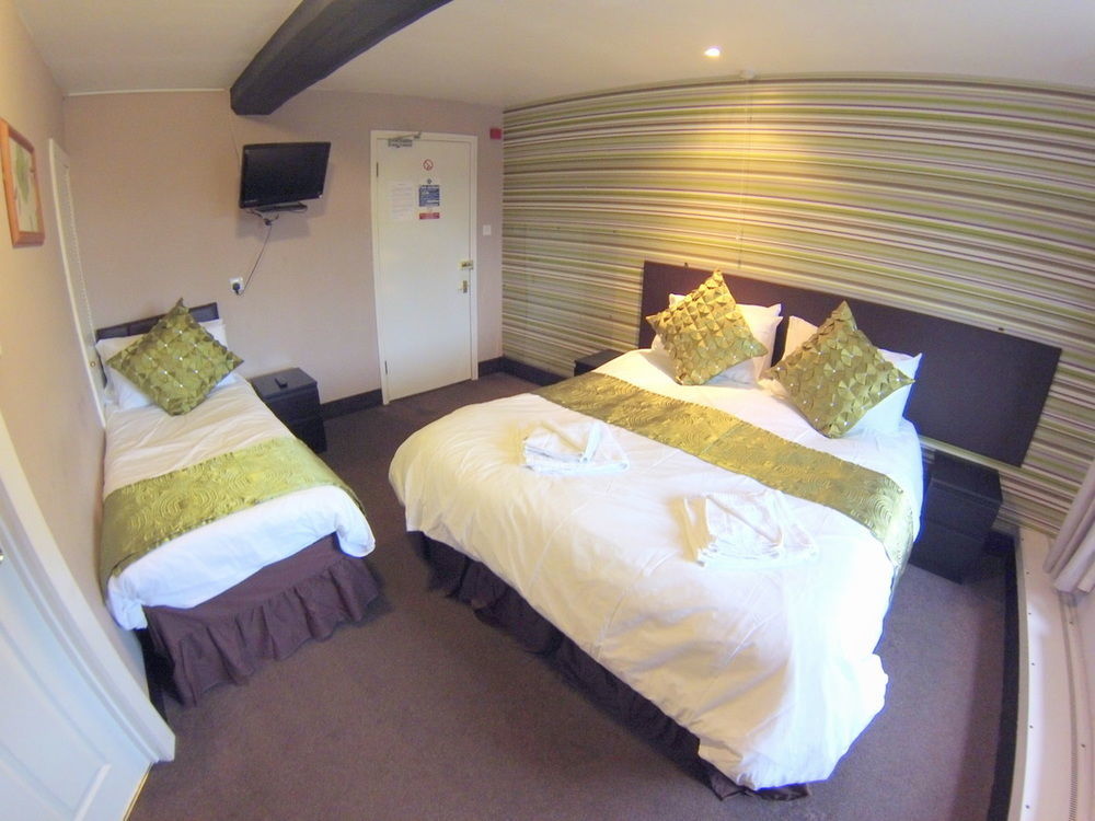 White Lion Hotel Pont Yates エクステリア 写真