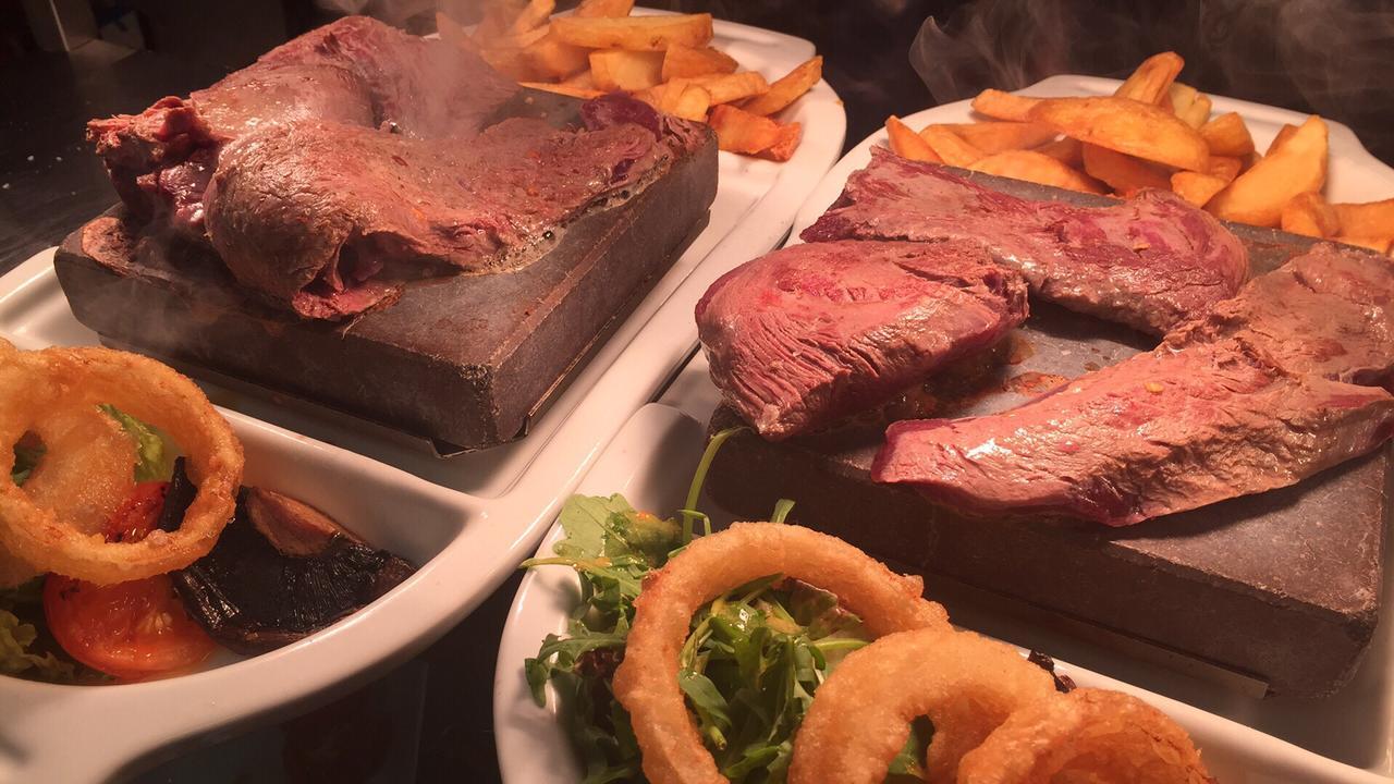 White Lion Hotel Pont Yates エクステリア 写真